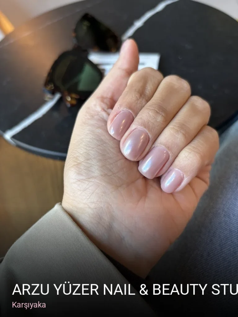 Karşıyaka Arzu Yüzer Nail & Beauty Studio — Manikür, Pedikür, Cilt Bakımı