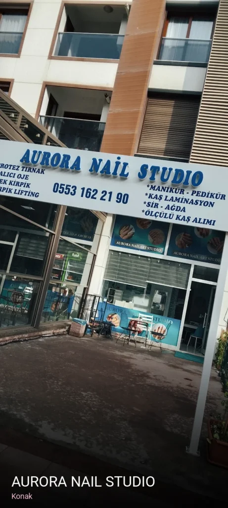 Konak Aurora Nail Studio — Manikür, Pedikür, Cilt Bakımı