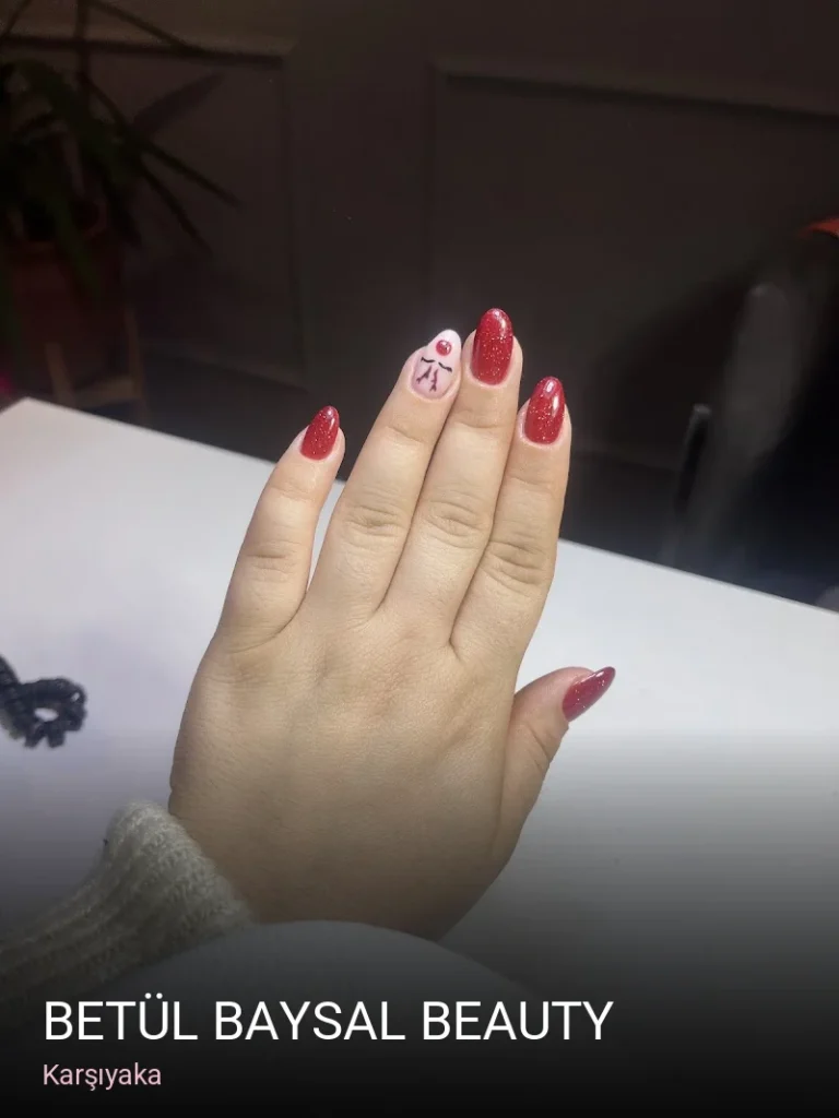 Karşıyaka Betül Baysal Beauty — Manikür, Pedikür, Protez Tırnak