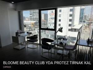 Çankaya Bloome Beauty Club YDA Protez Tırnak Kalıcı Oje İpek Kirpik — Manikür
