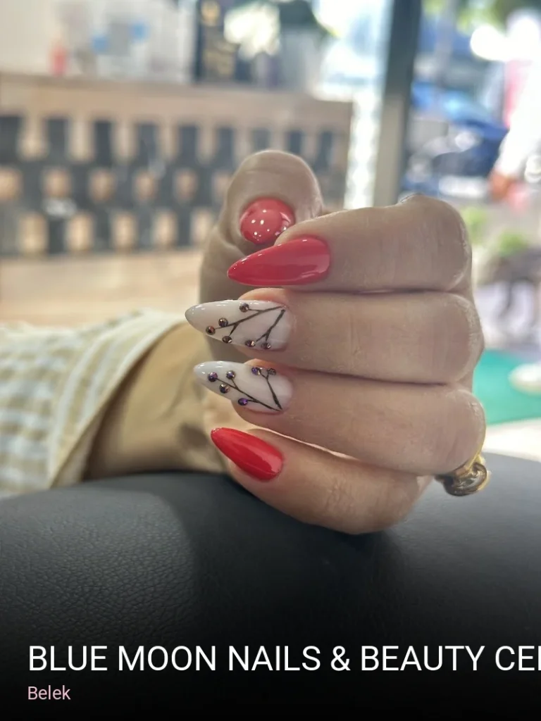 Belek Blue Moon Nails & Beauty Center — Manikür, Pedikür, Cilt Bakımı
