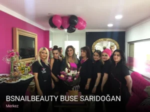 Merkez BsNailBeauty Buse SARIDOĞAN — Manikür