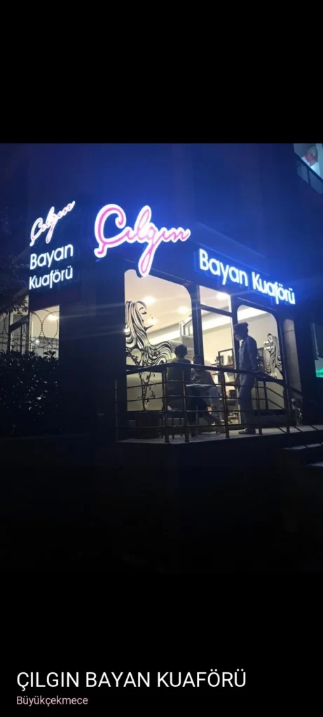 Büyükçekmece Çılgın bayan kuaförü — Manikür, Pedikür, Cilt Bakımı