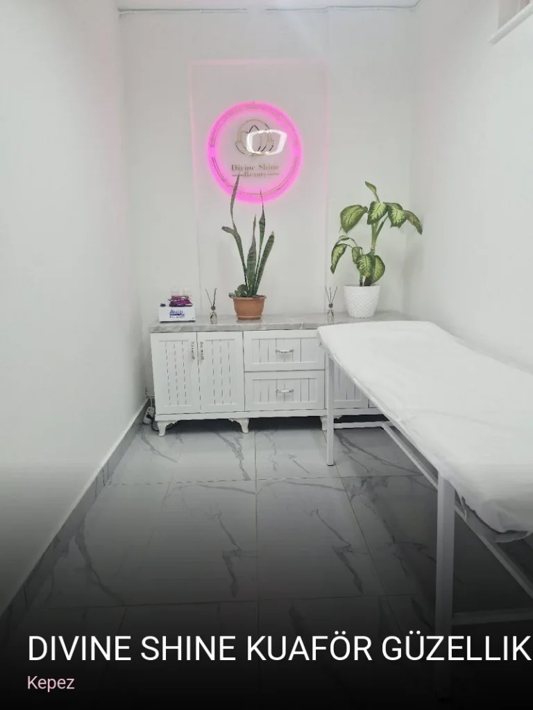 Kepez Divine Shine Kuaför Güzellik Salonu — Manikür, Pedikür, Cilt Bakımı