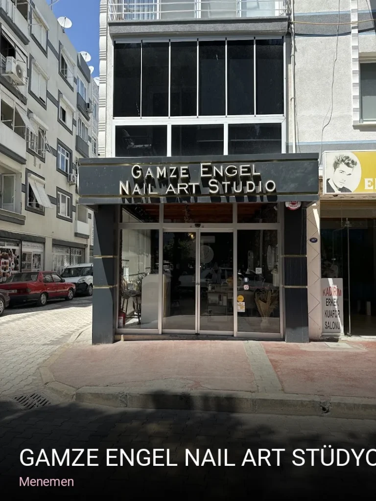 Menemen Gamze Engel Nail Art Stüdyo — Manikür, Pedikür, Cilt Bakımı