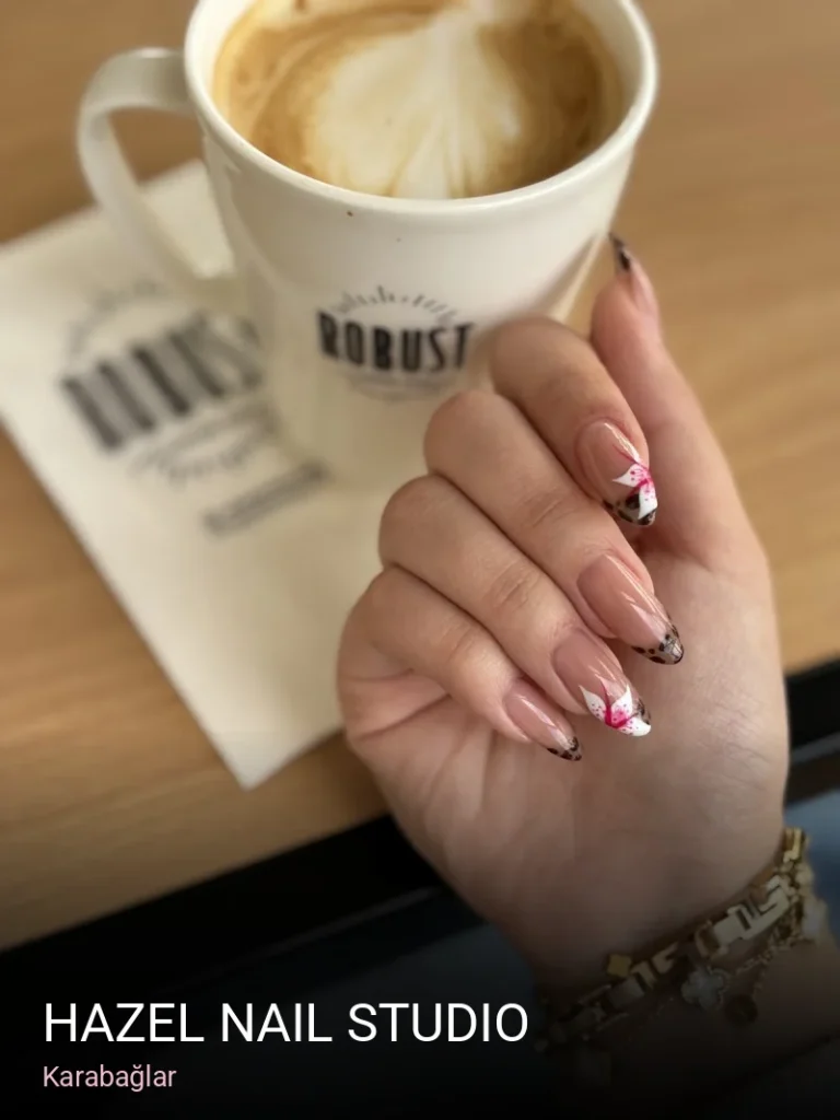 Karabağlar Hazel nail studio — Manikür, Pedikür, Protez Tırnak