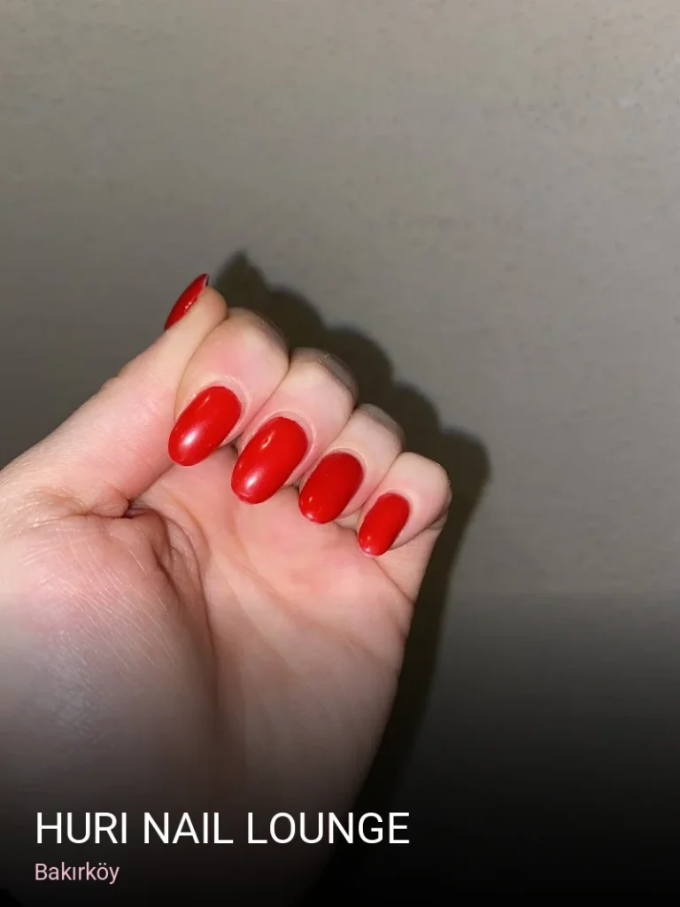 Bakırköy Huri Nail Lounge — Manikür, Pedikür, Protez Tırnak