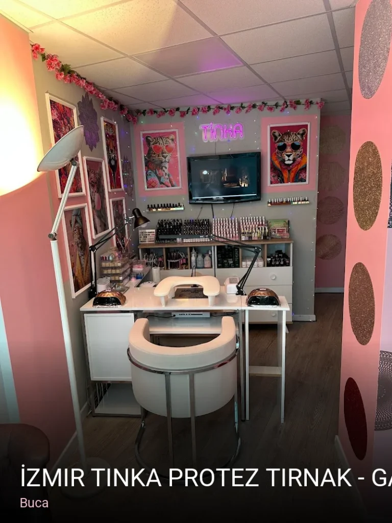 Buca İzmir Tinka Protez Tırnak - Gaziemir Protez Tırnak Salonu - Jel Tırnak - Kalıcı Oje - Nail Art — Manikür, Pedikür, Prote