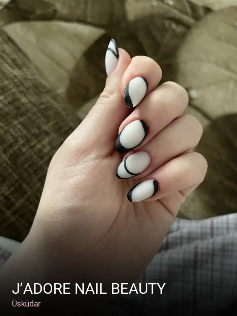 Üsküdar J’adore Nail Beauty — Manikür, Pedikür, Protez Tırnak
