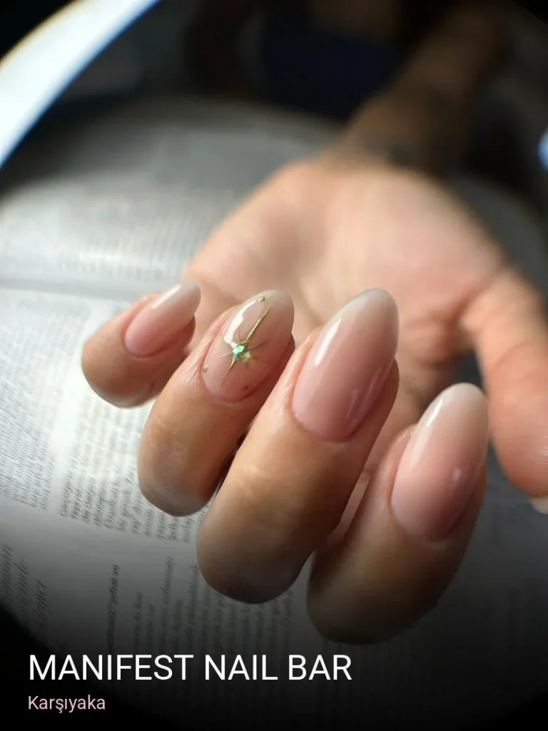 Karşıyaka Manifest Nail Bar — Manikür, Pedikür, Protez Tırnak