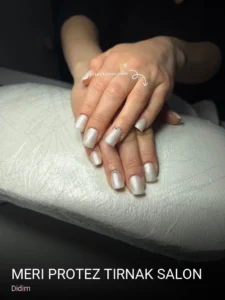 Didim Meri Protez Tırnak Salon — Protez Tırnak