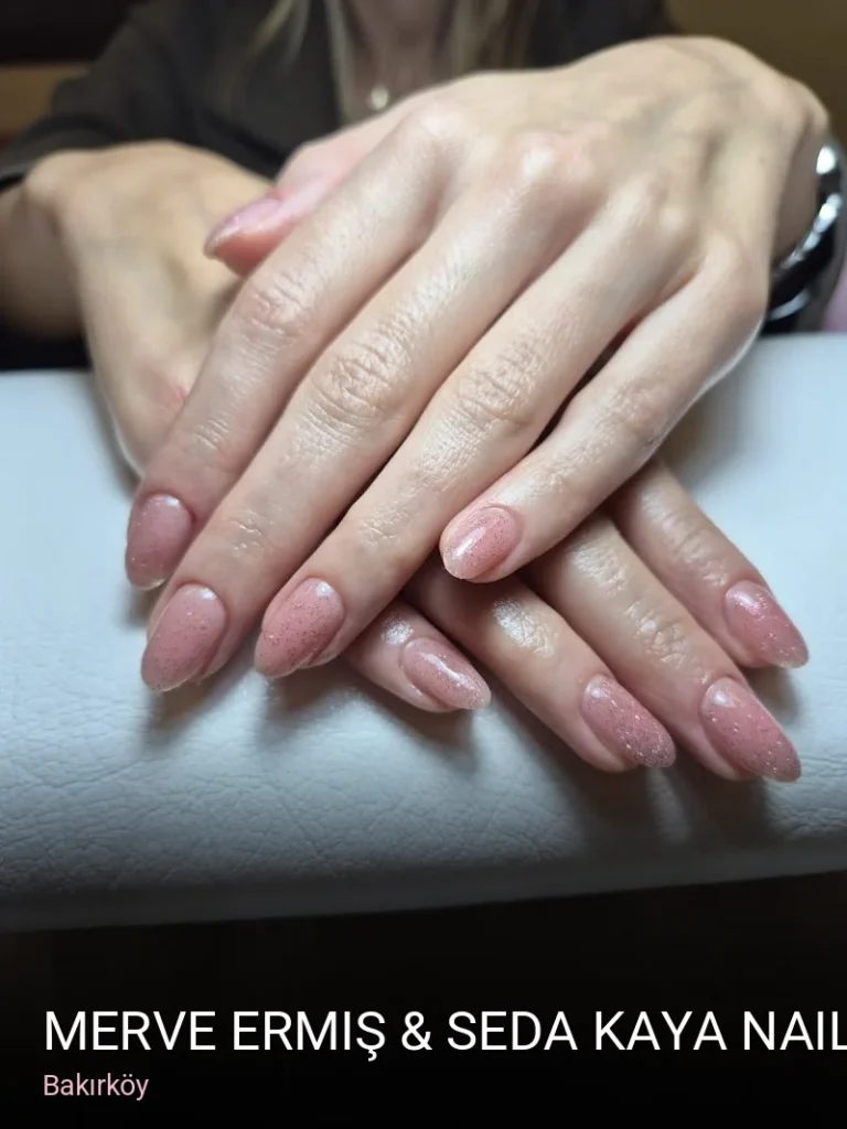 Bakırköy Merve Ermiş & Seda Kaya Nail Studio — Manikür, Pedikür, Protez Tırnak
