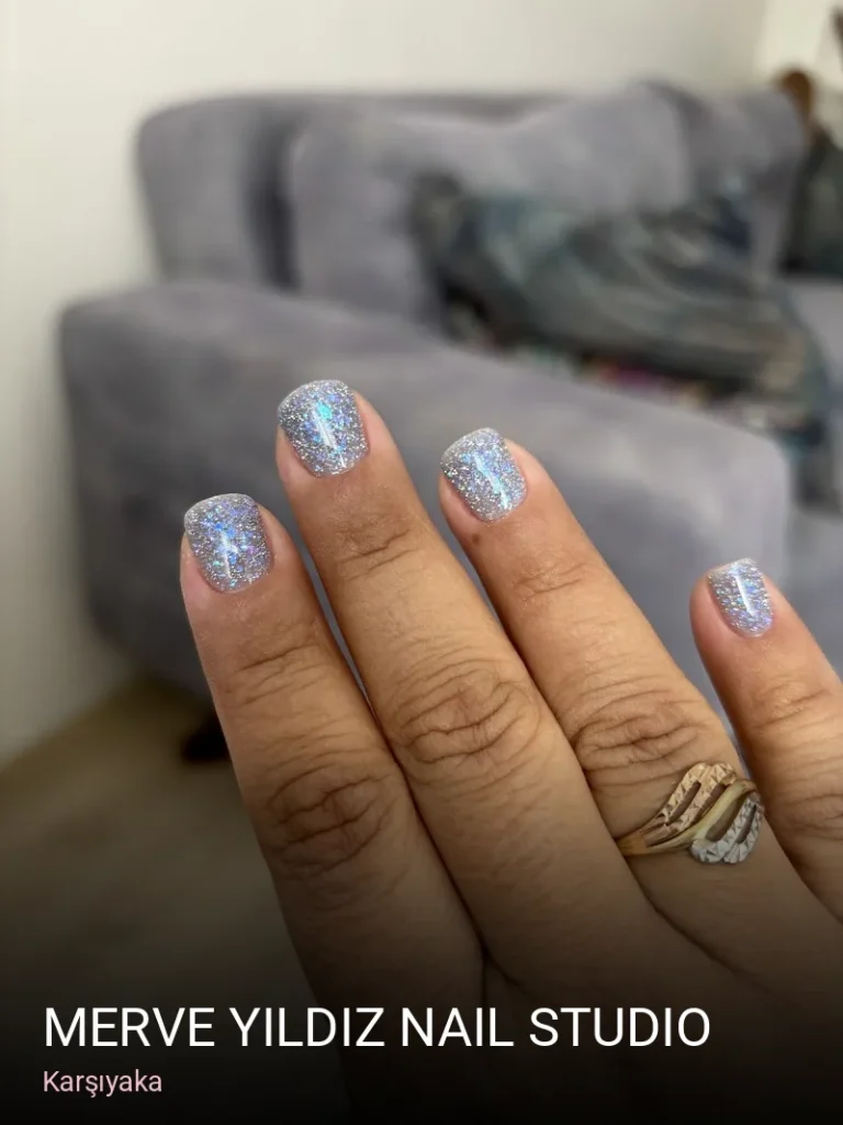 Karşıyaka Merve Yıldız Nail Studio — Manikür, Pedikür, Cilt Bakımı