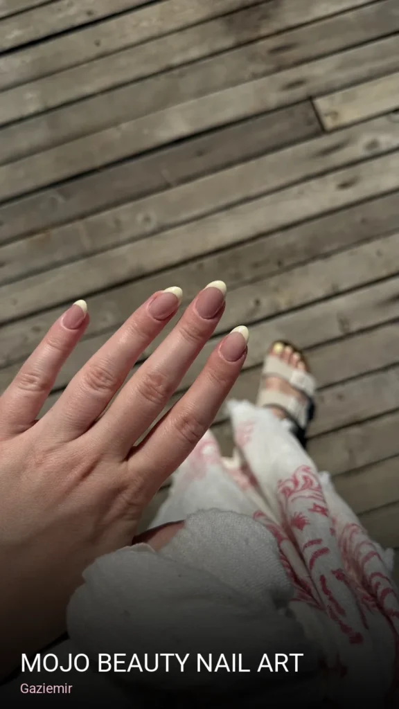 Gaziemir Mojo Beauty Nail Art | Gaziemir Tırnak — Manikür, Pedikür, Cilt Bakımı