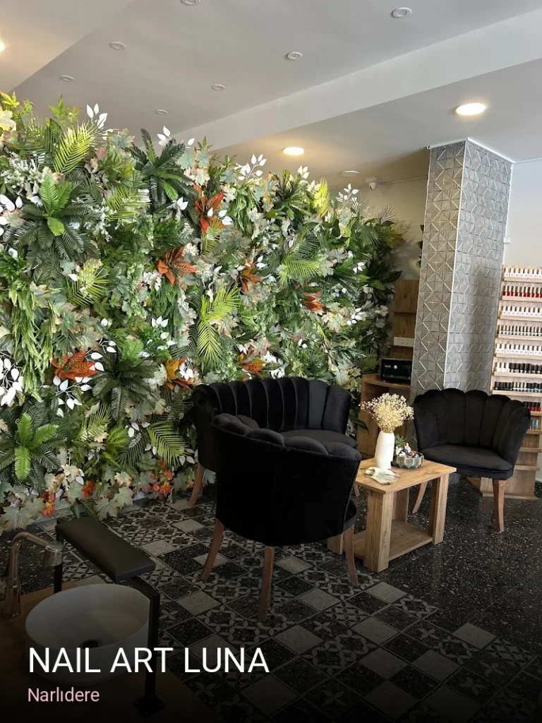 Narlıdere Nail Art Luna — Manikür, Pedikür, Cilt Bakımı