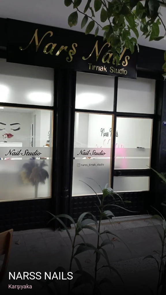 Karşıyaka NARSS NAILS — Manikür, Pedikür, Protez Tırnak