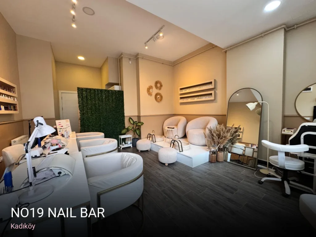 Kadıköy NO19 NAIL BAR — Manikür, Pedikür, Protez Tırnak