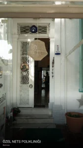 Bornova Özel Nets Polikliniği — Kaş Laminasyonu