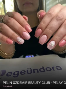 Yenimahalle Pelin Özdemir Beauty Club - Pelay Güzellik Salonu — Cilt Bakımı