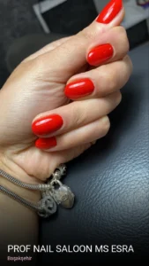 Başakşehir Prof Nail Saloon Ms Esra — Manikür