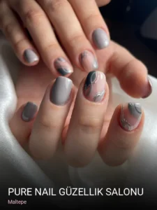 Maltepe Pure Nail Güzellik Salonu — Manikür