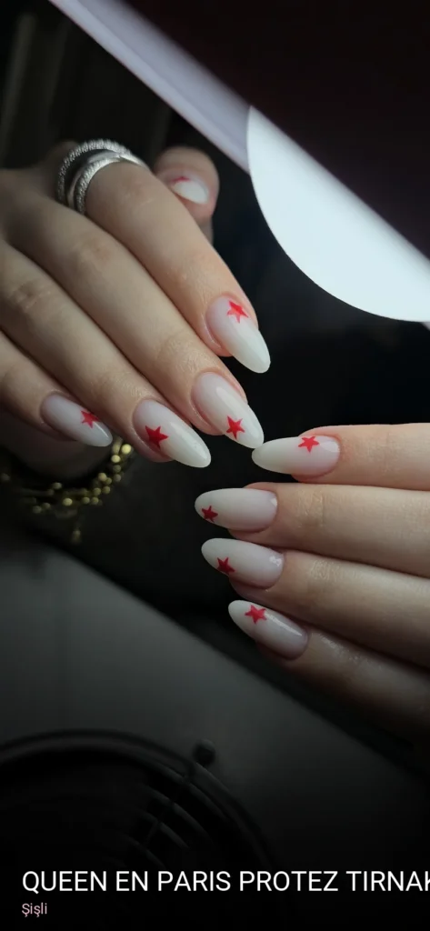Şişli Queen En Paris Protez Tırnak & Nail Studio — Manikür, Pedikür, Cilt Bakımı