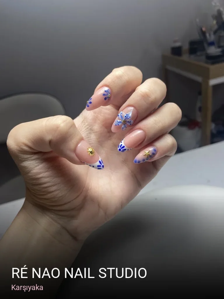 Karşıyaka Ré Nao Nail Studio — Manikür, Pedikür, Protez Tırnak
