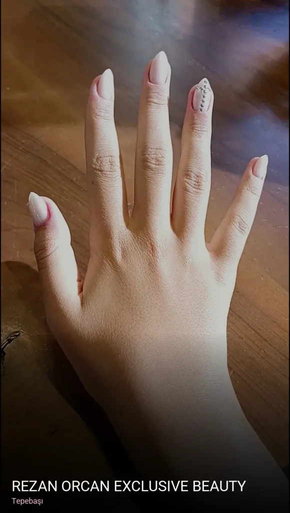 Tepebaşı Rezan Orcan EXCLUSIVE BEAUTY — Manikür, Pedikür, Cilt Bakımı