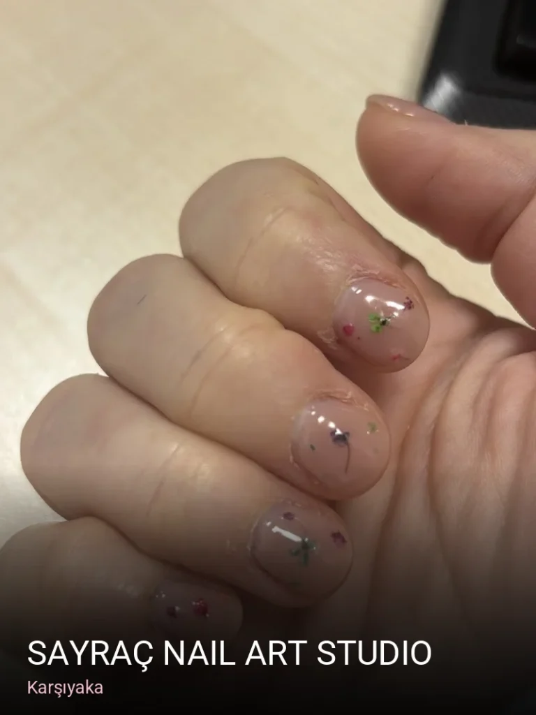 Karşıyaka Sayraç Nail Art Studio — Manikür, Pedikür, Protez Tırnak