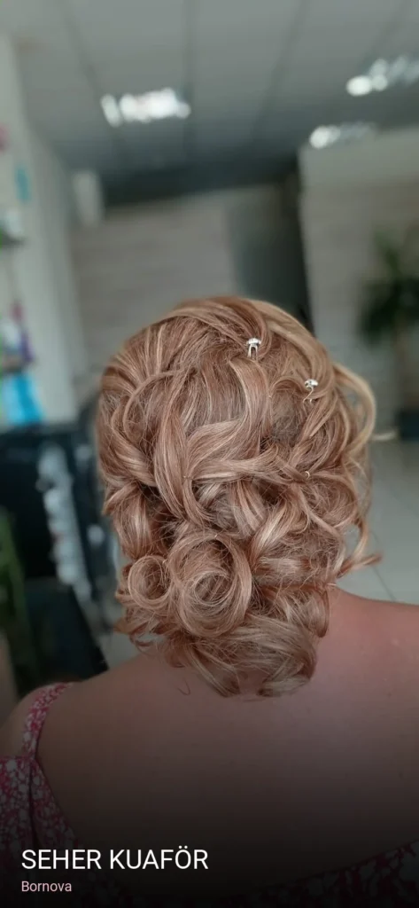 Bornova Seher Kuaför — Saç Bakımı, Keratin