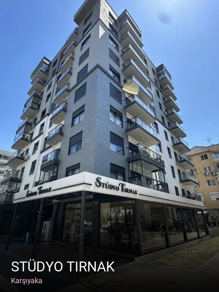 Karşıyaka Stüdyo Tırnak — Manikür, Pedikür, Protez Tırnak