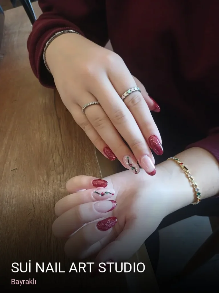 Bayraklı SUİ Nail Art Studio — Manikür, Pedikür, Cilt Bakımı