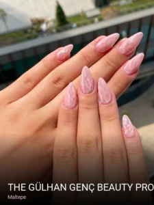 Maltepe The Gülhan Genç Beauty Protez Tırnak — Protez Tırnak