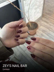 Çankaya Zey's Nail Bar — Manikür